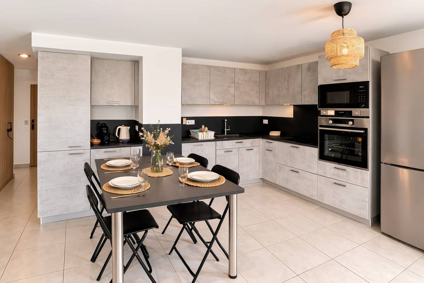 Entire apartment, The Ill in Softness, calm & elegant in Illkirch-Graffenstaden, Strasbourg region