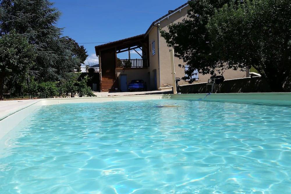 Charmante maison de vacances, piscine privée chauffée, parc arboré de 3500 m2 in Prayssac, Quercy