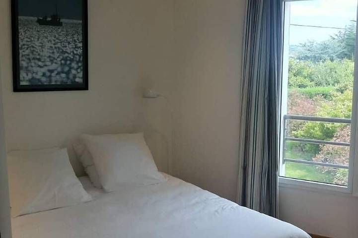 Location de vacances pour 18 personnes, avec jardin à Carantec - 4