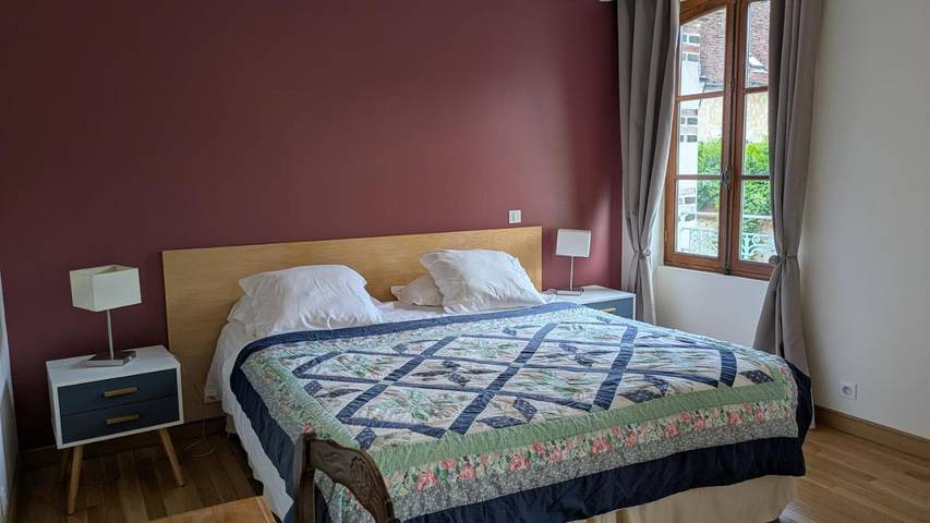 Location de vacances pour 4 personnes, avec jacuzzi et terrasse à Saint-Amand-en-Puisaye - 2