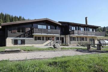 Chalet pour 14 personnes, avec jardin ainsi que jacuzzi et sauna, animaux acceptés à Ban-sur-Meurthe-Clefcy