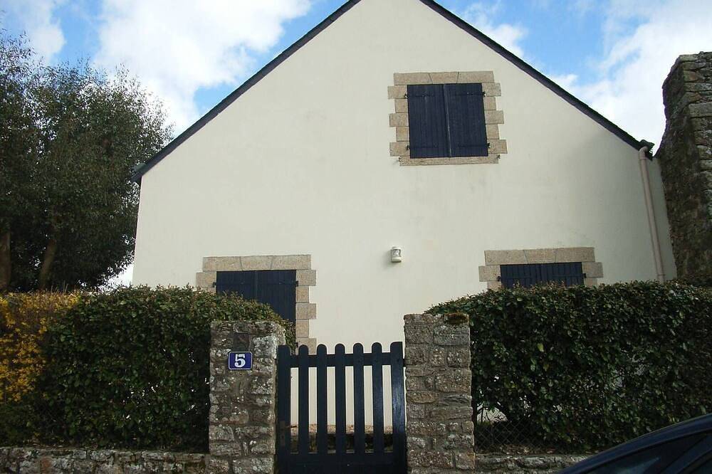 A Louer Maison Avec 2 Chambres à Proximité du Golfe du Morbihan Pour les Vacances in Arzon, Côte des Mégalithes