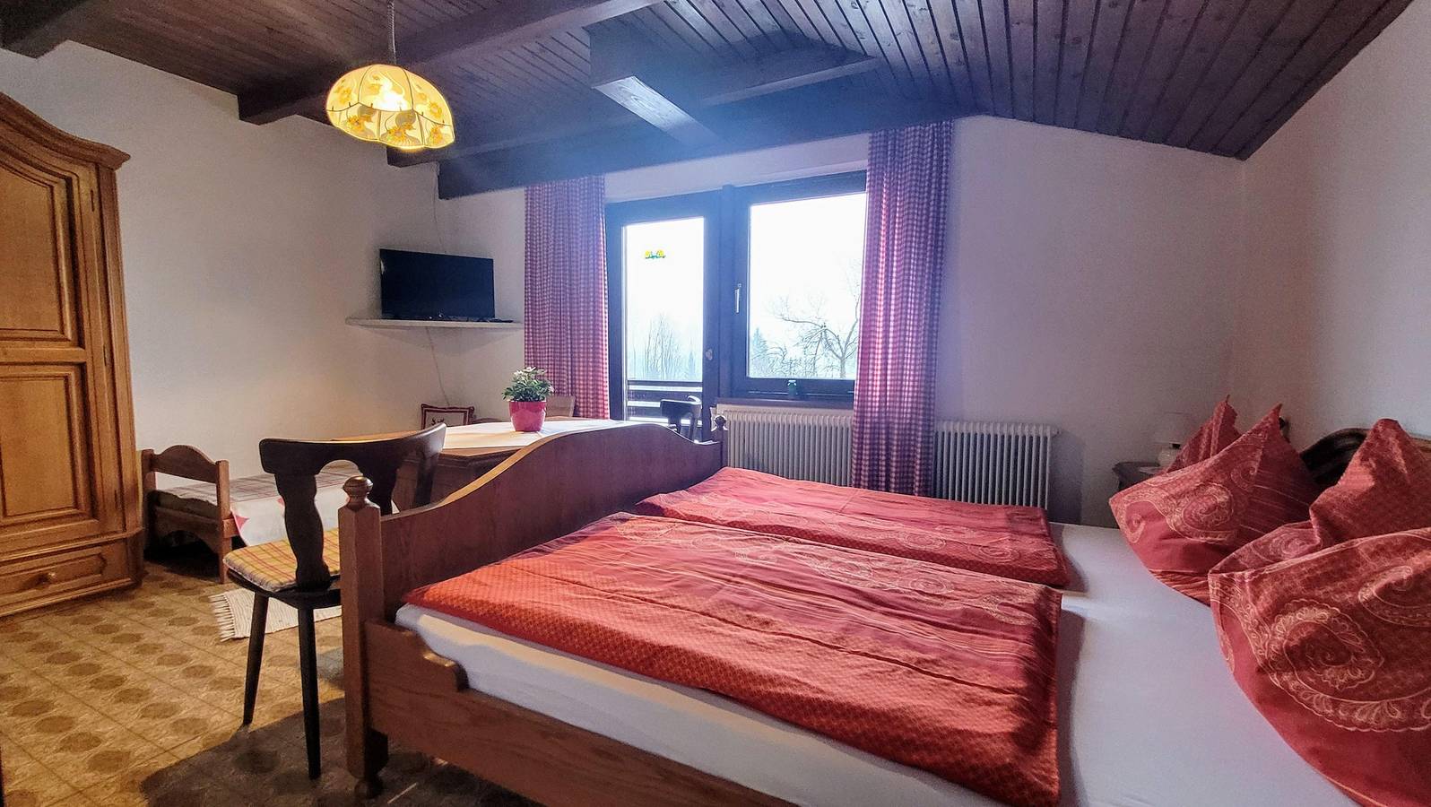 Zimmer für 3 Personen mit Balkon in Pichl (Roßleithen), Roßleithen