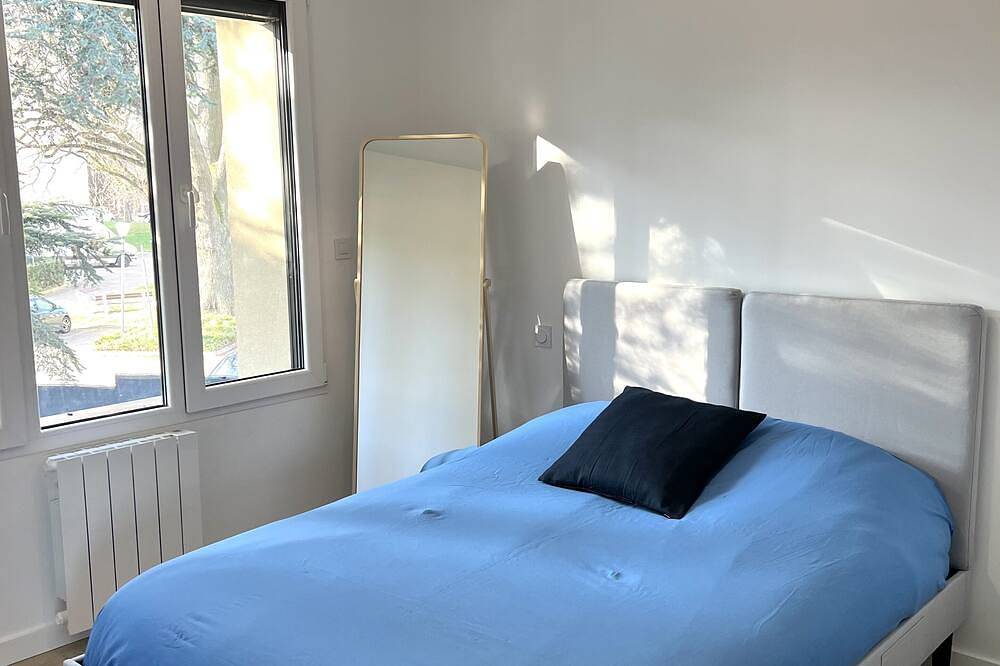 Appartement entier, T3 Saint-Genis-Laval - Grande terrasse extérieure in Saint-Genis-Laval, Lyon et ses environs