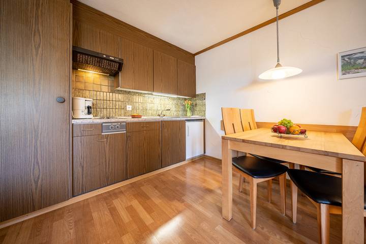 Ganzes Studio, 4306 Liebevolle 1,5-Zimmer-Wohnung mit Balkon und traumhaftem Ausblick in Vulpera, Tarasp