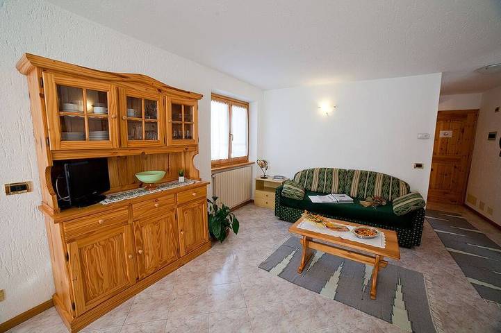 Chalet für 6 Personen, mit Balkon und Whirlpool sowie Garten - 1