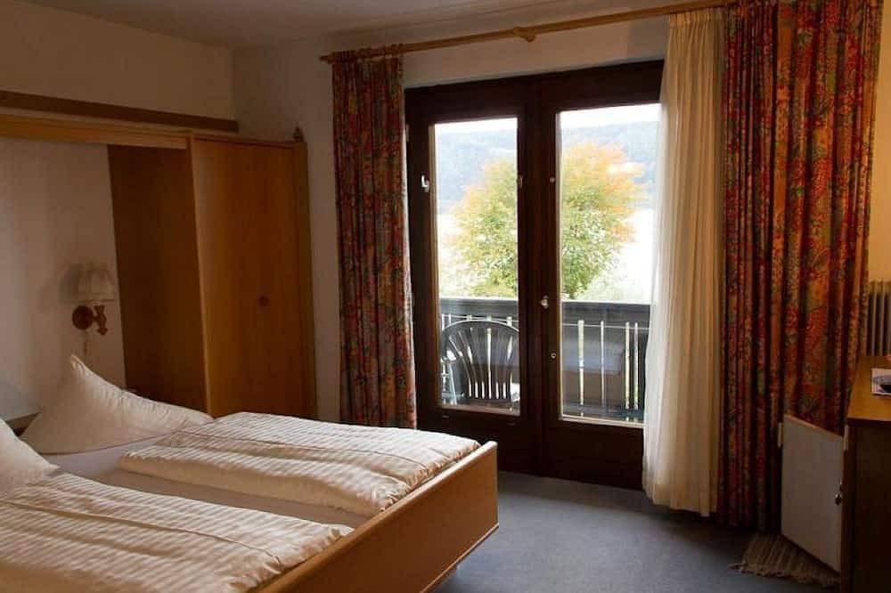 Doppelzimmer - Pension Härring direkt am See in Millstatt, Oberkärnten