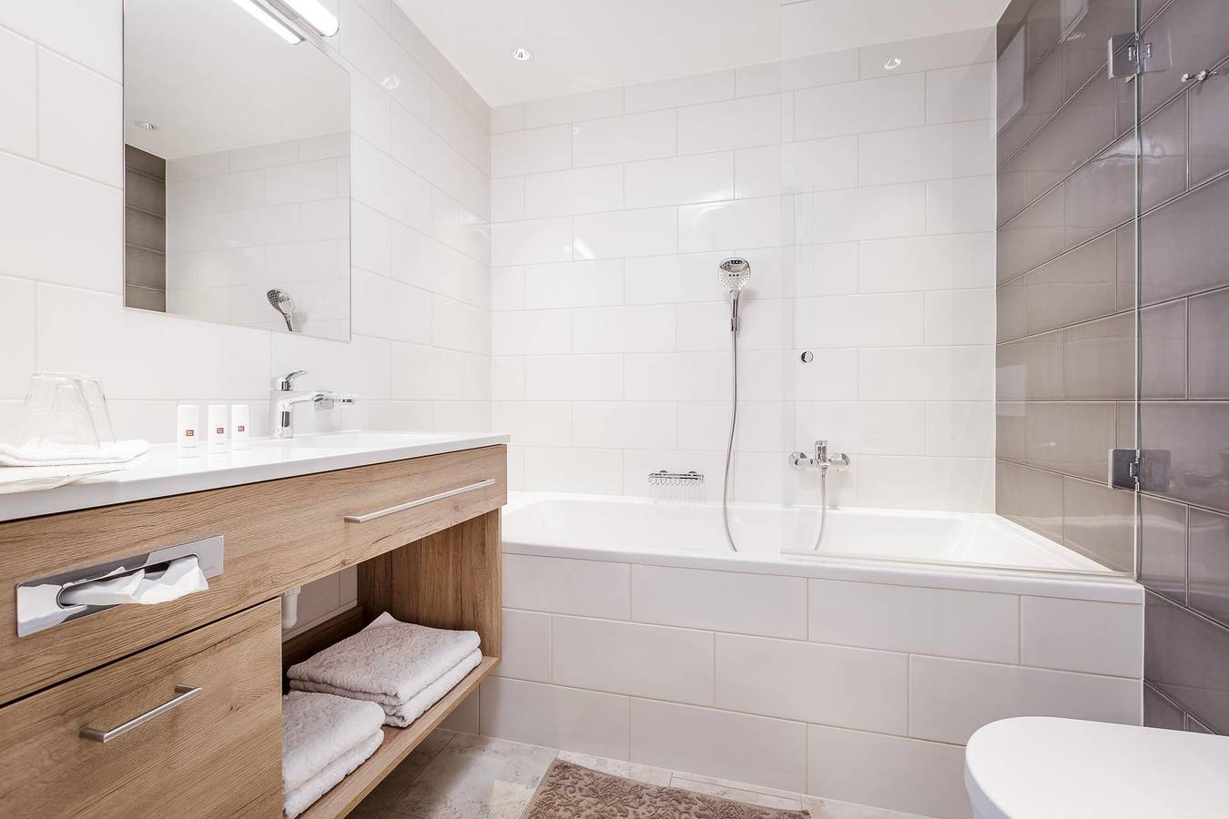 Ganze Ferienwohnung, Appartement Top 2 in Sautens, Ötztal