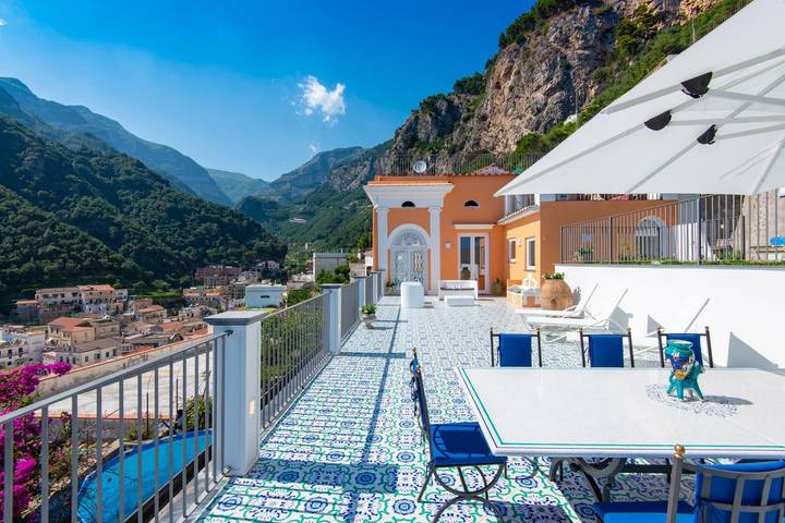 Villa pour 8 personnes, avec vue ainsi que jardin et terrasse à Amalfi - 3