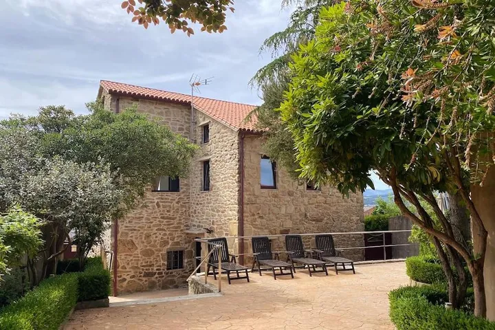 Casa de vacaciones para 8 personas, con jardín y jacuzzi - 1