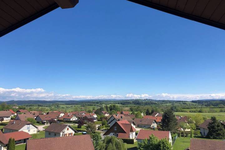 Gîte pour 8 personnes, avec Balcon et Jardin à Maîche