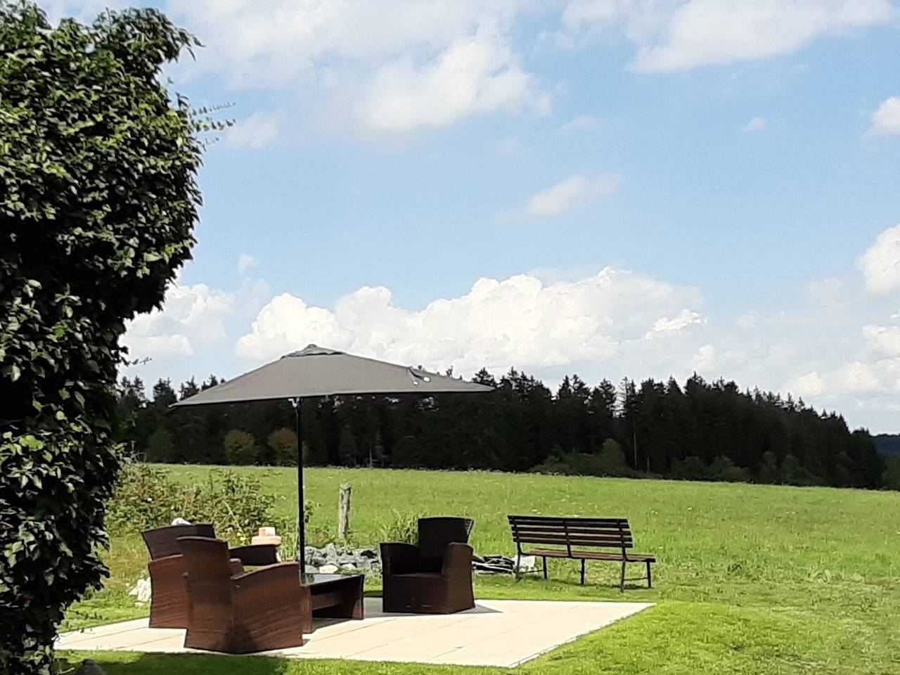 Ganze Wohnung, Ferienwohnung Ruhrort, 70 qm mit privater Terrasse, Garten und Wlan in Brilon, Hochsauerlandkreis