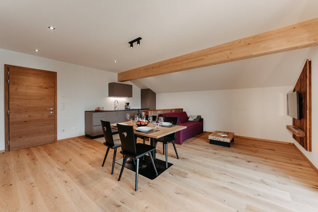 Ganze Wohnung, Ferienwohnung "Torgglbauer 5" mit Bergblick, Gemeinschaftspool & Wlan in Meran, Sarntaler Alpen