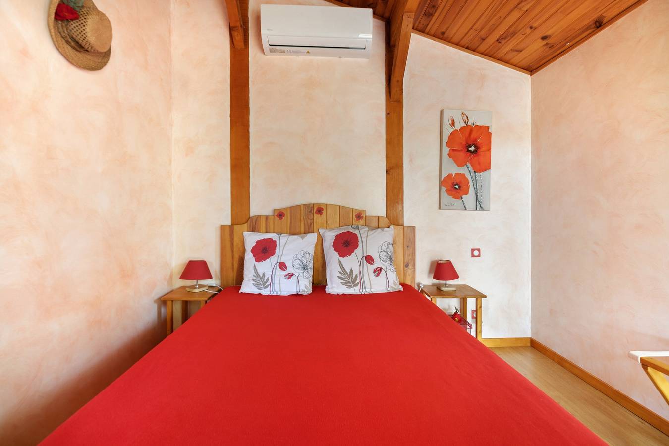Chambre d'hôtes Les Coquelicots avec terrasse privée, Wi-Fi et climatisation in Fronton, Haute-Garonne