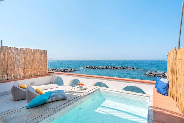Villa per 8 persone, con piscina e terrazza a Massa Lubrense