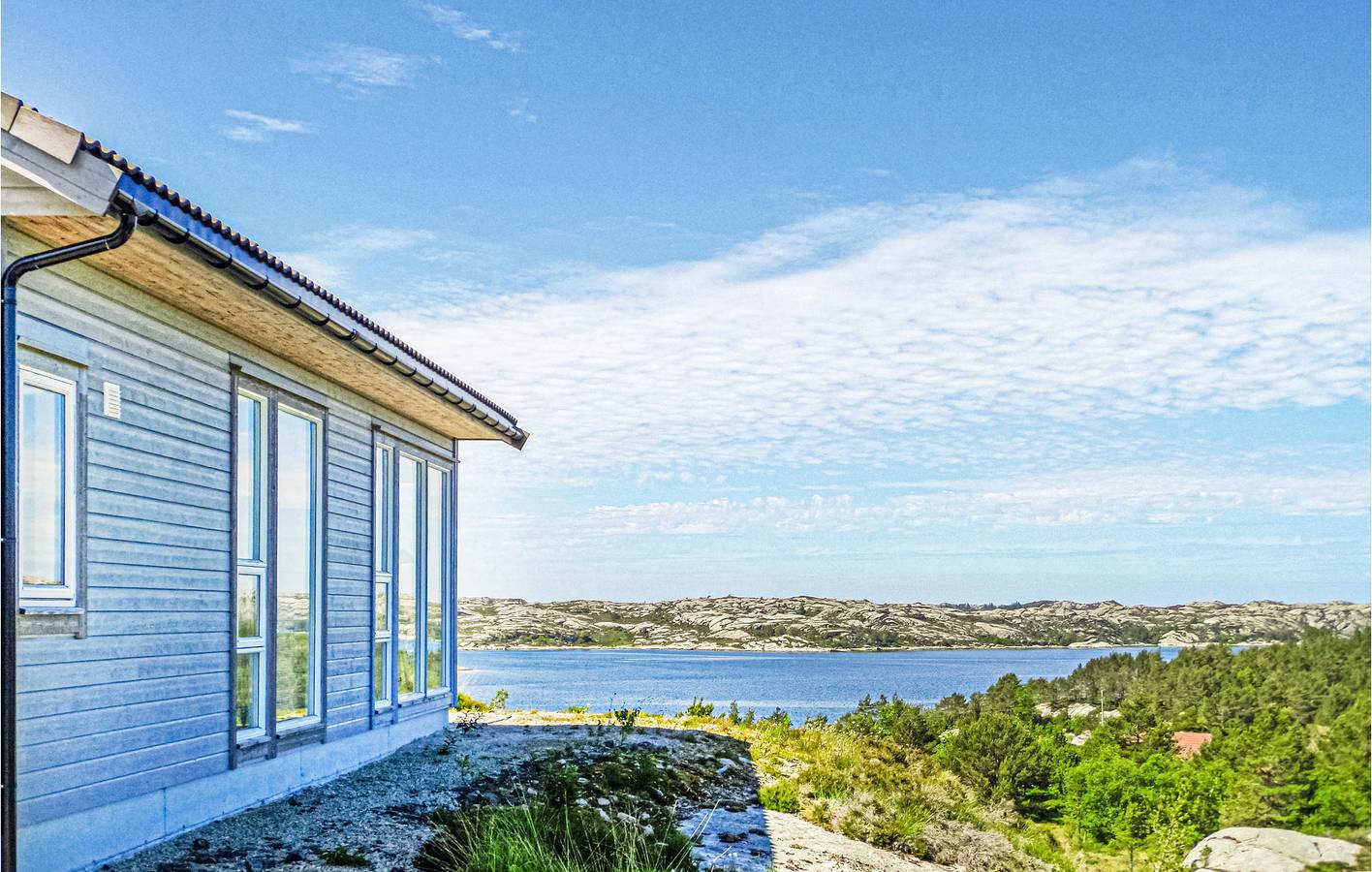 Ferienhaus für 10 Personen mit Garten in Fitjar