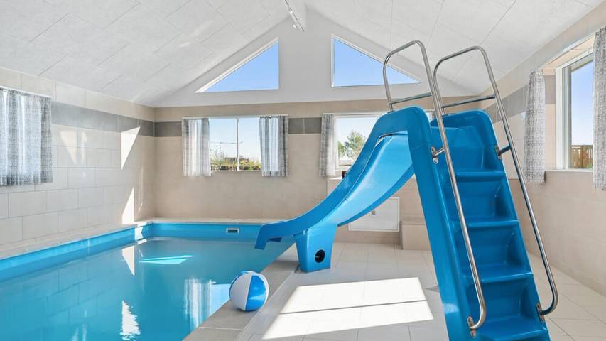 Ferienhaus für 20 Personen, mit Terrasse und Garten sowie Sauna in Olpenitz - 2
