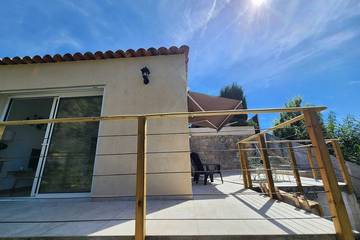 Gîte pour 3 personnes, avec balcon à Tourrette-Levens