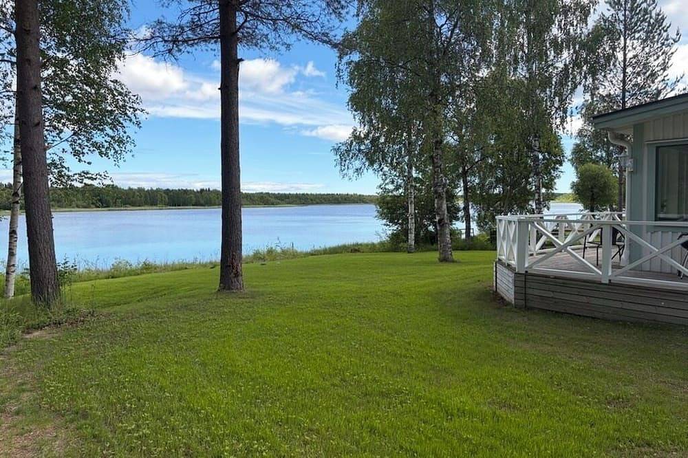 Cozy little cottage in Luleå, by the lake, near the Ormberget training facility. in Lulea, Bottenwiek