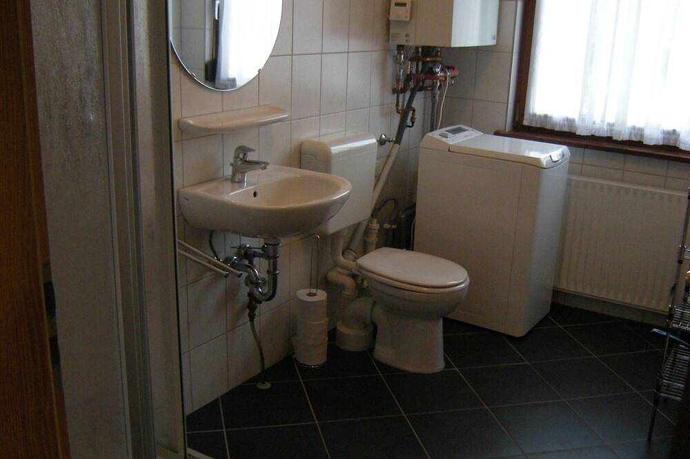 Bungalow 23 für 4 bis 6 Personen in der Ferienanlage \nrhön Residence. in Dipperz, Rhön-Hessen