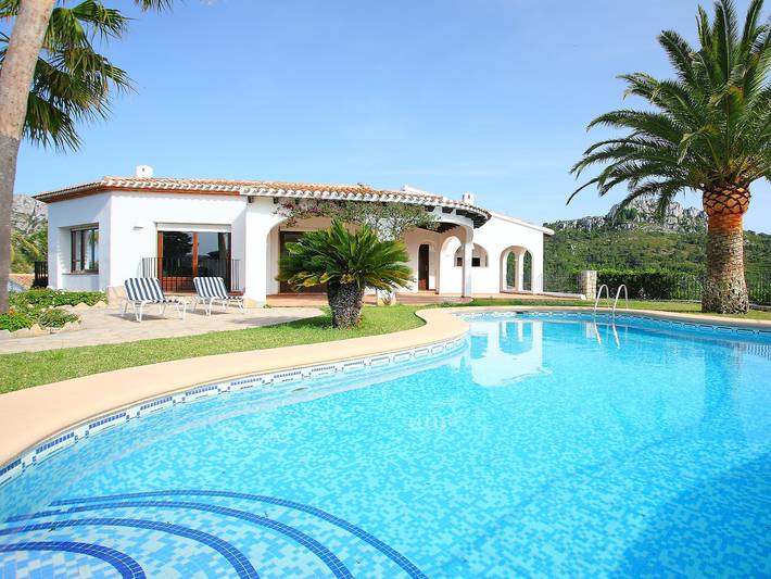 Casa de vacaciones para 10 personas, con jardín y vistas - 1