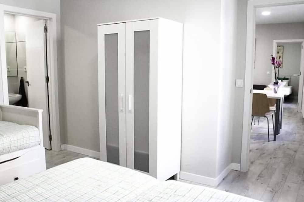 Entire apartment, Apartamentos Logroño Centro in Logroño, La Rioja Province