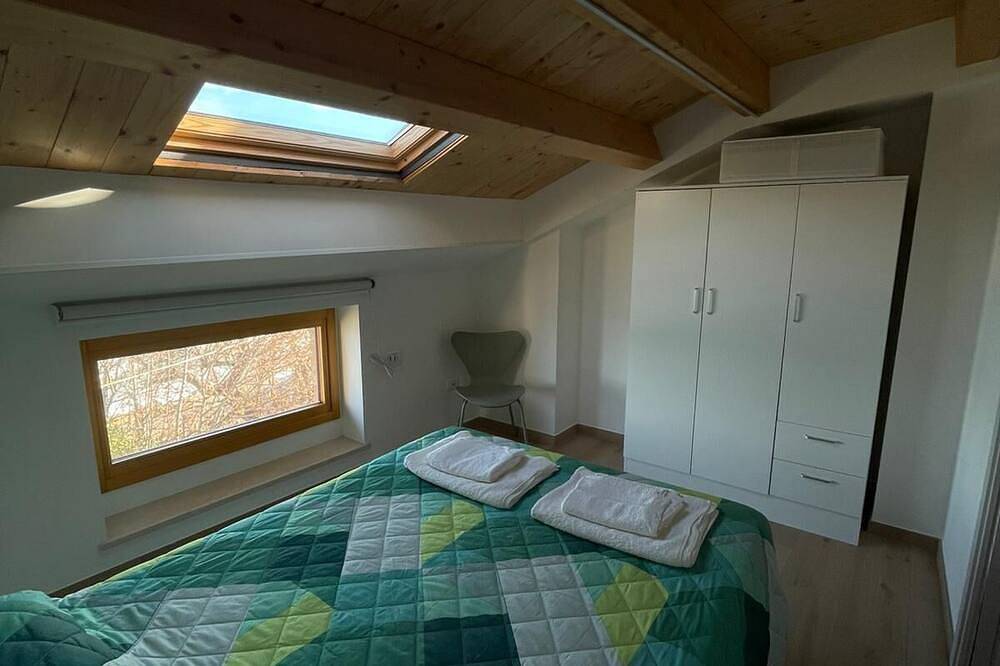 Entire apartment, Ancient Mansion By The Sea App. \"Le Rose\" - Trabocchi View & Private Parking in Marina di San Vito, Chieti Province