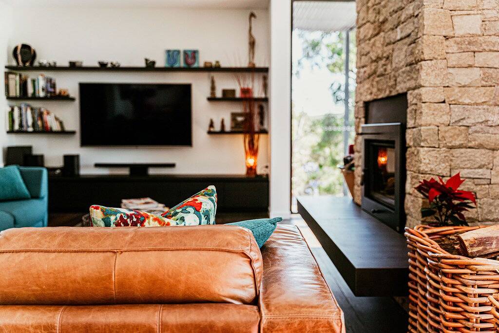 Bohemia Bush blickt auf ein neues Luxushaus in Daylesford, Hepburn Shire