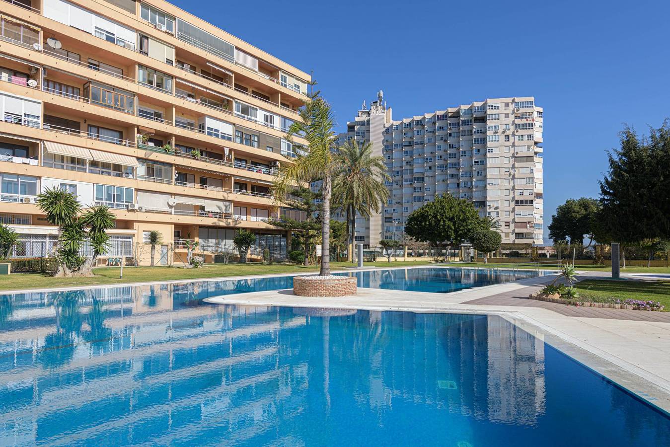Apartamento vacacional entero, Estudio La Colina - Encantador estudio en bonito complejo con piscina comunitaria en Torremolinos. in La Colina Torremolinos, Torremolinos