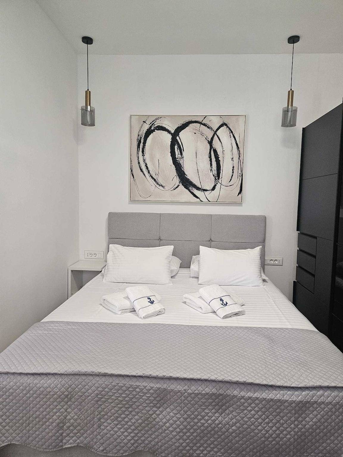 Ganze Wohnung, A5 Superior one bedroom apartment with balcony and partial sea view Apartments Lorena in Pomena, Mljet