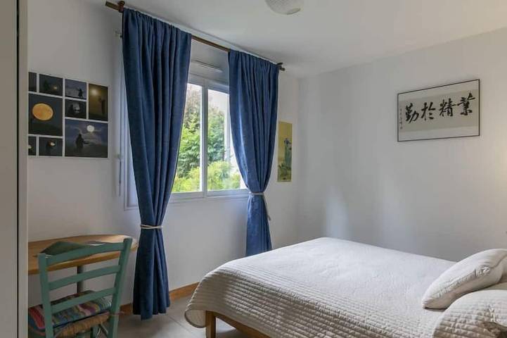 Location de vacances pour 8 personnes, avec jardin et terrasse à Gouesnach - 2