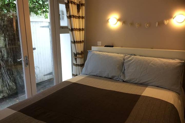 Apartamento entero, Apartamento Tenby Harbourside completamente modernizado. Perfecto para la playa y la ciudad por igual in Tenby, Pembrokeshire