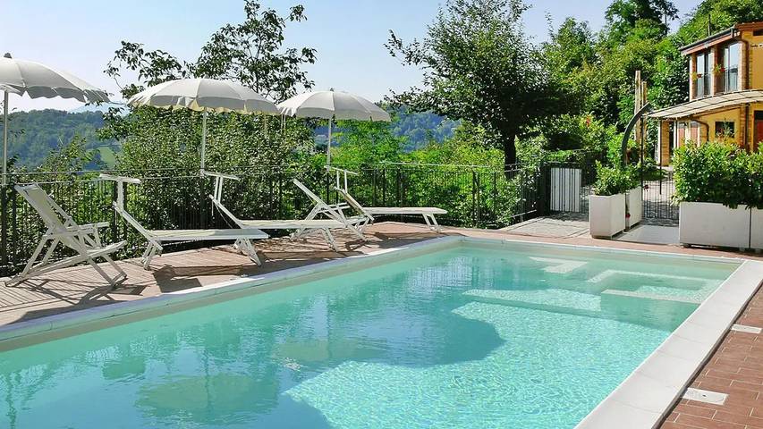 Ferienwohnung für 6 Personen, mit Garten und Pool, mit Haustier