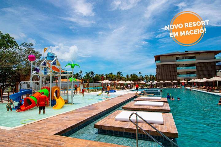 Hotel für 4 Personen, mit Pool und Ausblick sowie Garten und Kinderpool - 1