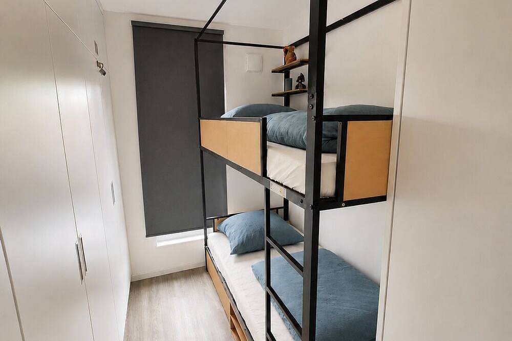 Ganze Wohnung, Exklusive 130m² Maisonette-Penthouse-Wohnung mit großer Dachterrasse in Oldenburg, Niedersachsen