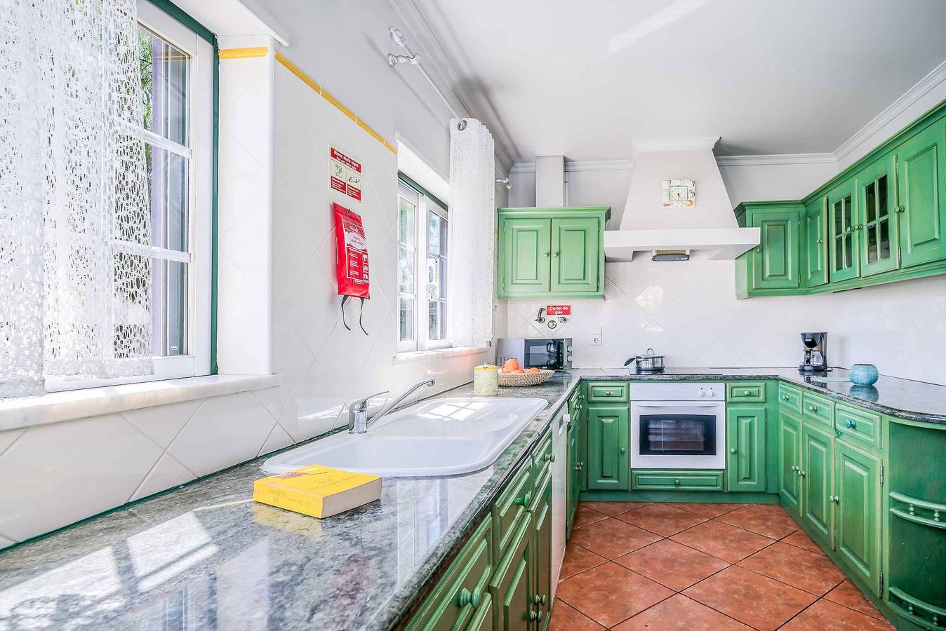 Villa Rato in Guia, Faro Distrikt