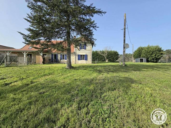 Location de vacances pour 6 personnes, avec terrasse et jardin à Saint-Martin-l'Astier