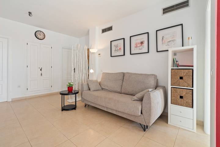 Entire apartment, Apartment 'Sea View Close To The Beach' with Private Pool, Wi-Fi and Air Conditioning in La Resina, Estepona