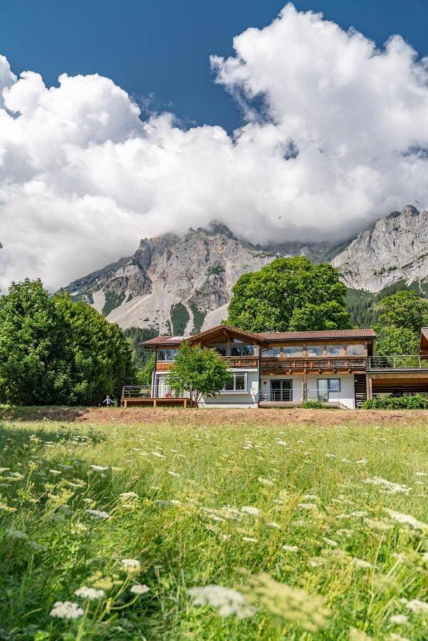 Ferienhaus für 2 Personen, mit Terrasse und Garten sowie Sauna und Ausblick in Ramsau am Dachstein - 2