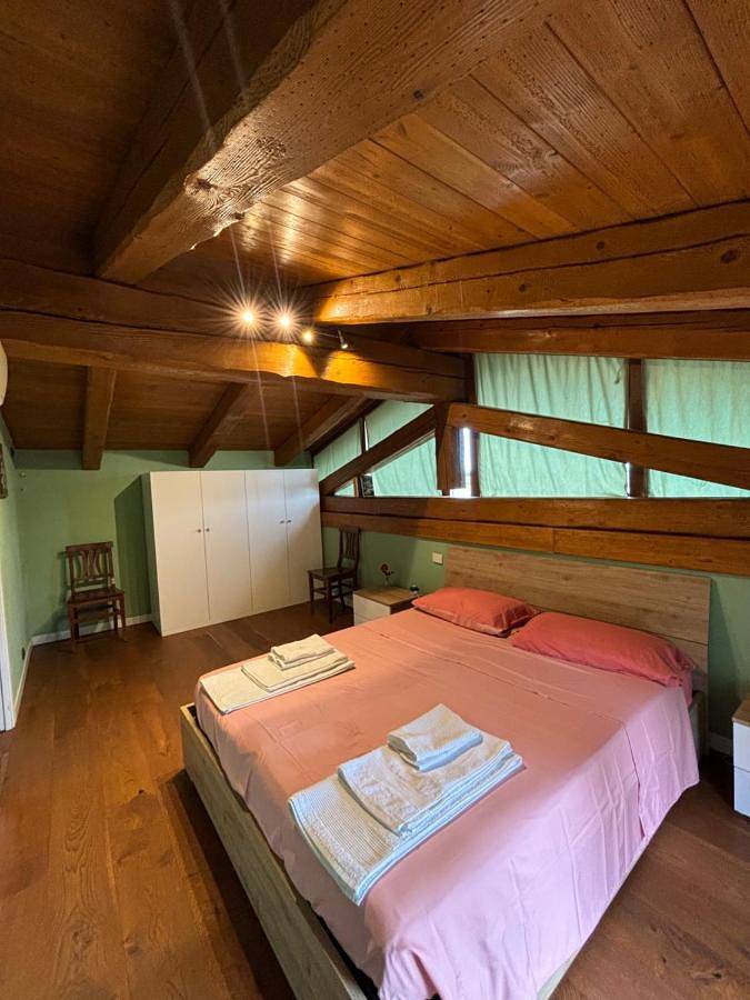 Deluxe Two-Bedroom Apartment with Garden View in Ravenne, Province de Ravenne