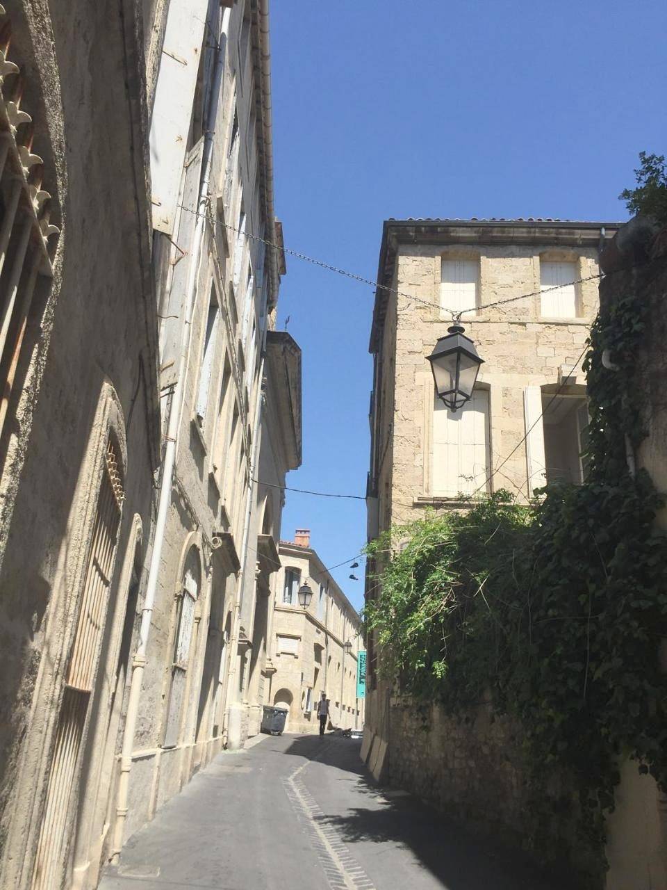 "Chambre d'Autres", massages in Montpellier, Côte d'Améthyste