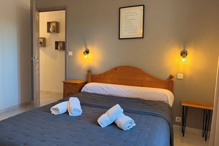 Le Tournesol - Laforest Estate Vacation Rental in Fontvieille, Arles region