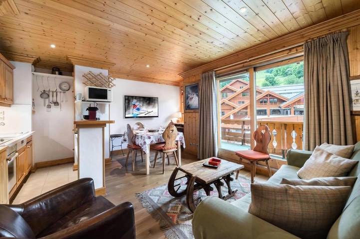 Gîte pour 4 personnes, avec balcon dans Patinoire De Meribel
