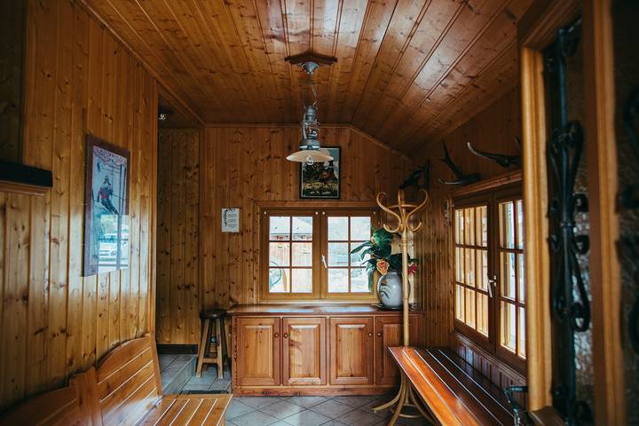 Gîte pour 10 personnes, avec balcon et jardin à Montricher-Albanne - 4