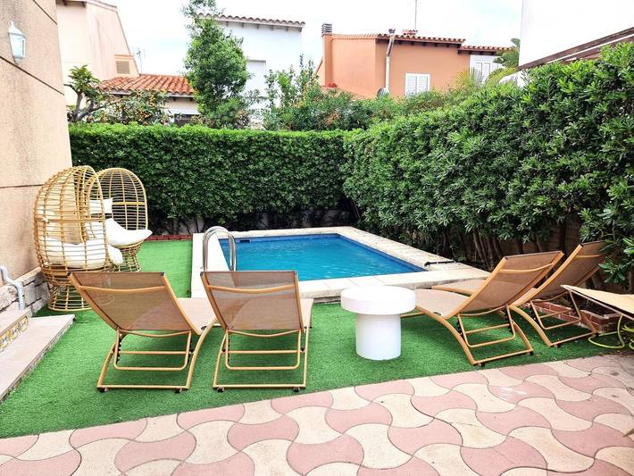 Casa de vacaciones para 11 personas, con balcón y jardín - 1