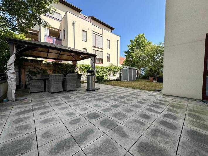 Ferienwohnung für 6 Personen, mit Balkon und Terrasse sowie Garten und Ausblick in Taucha