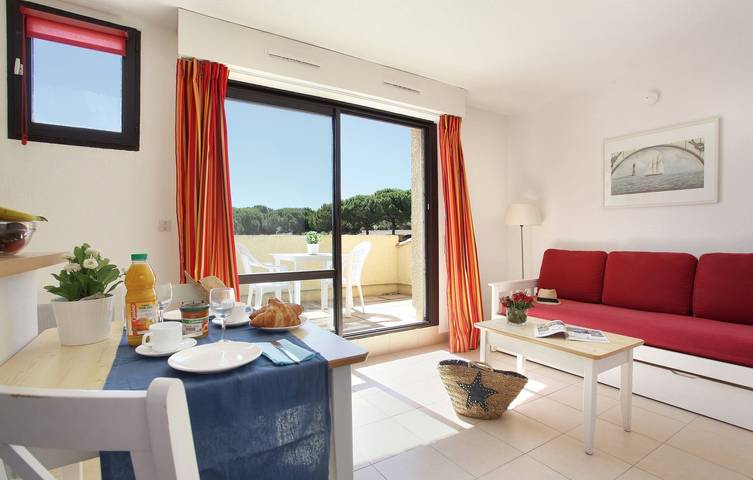 Maison de vacances pour 4 personnes, avec piscine et balcon dans Plage de La Roquille