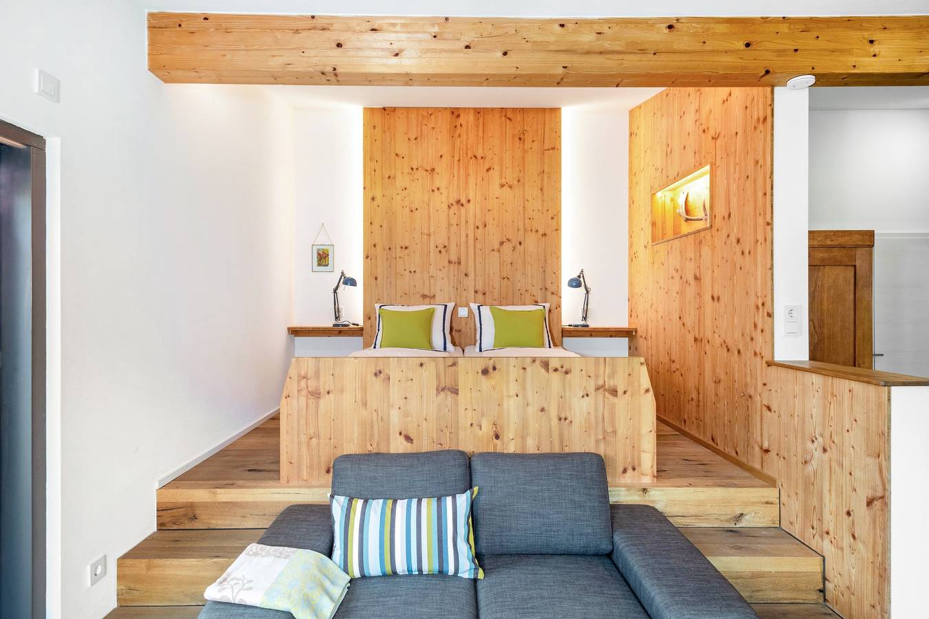 Ganze Wohnung, Ferienwohnung 'Gartenglück' mit Privatterrasse, Gemeinschaftsgarten und Wi-Fi in Inzigkofen, Region Bodensee-Oberschwaben
