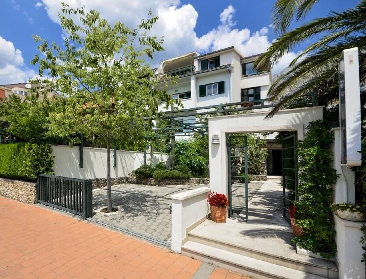 Appartamento vacanze a Macarsca a partire da 115€ a notte