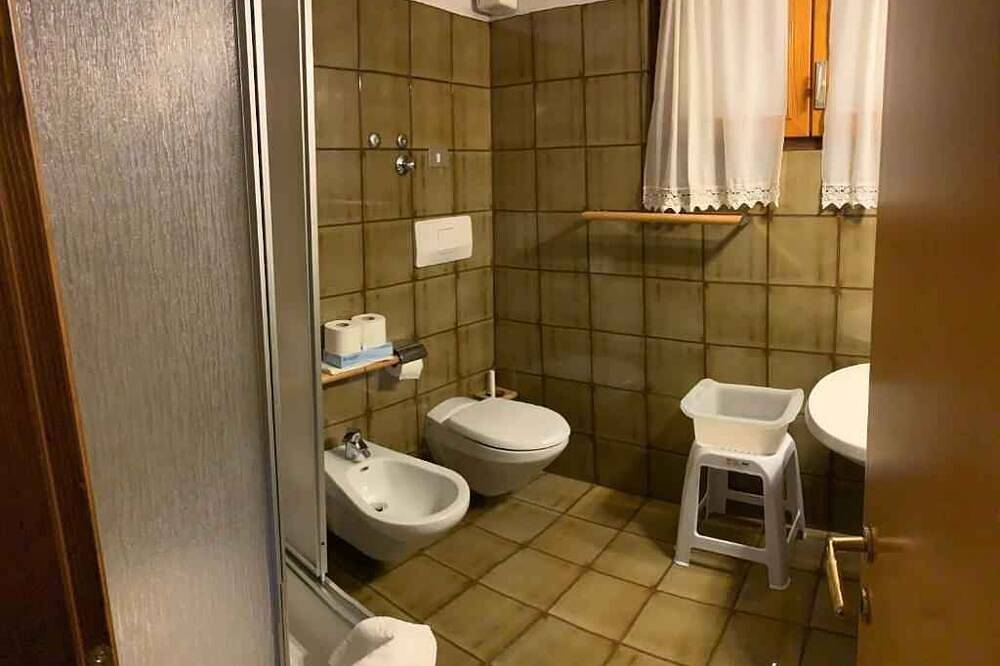 Ganze Wohnung, Ferienwohnung mit Bergblick in Cavalese, Fleimstaler Alpen